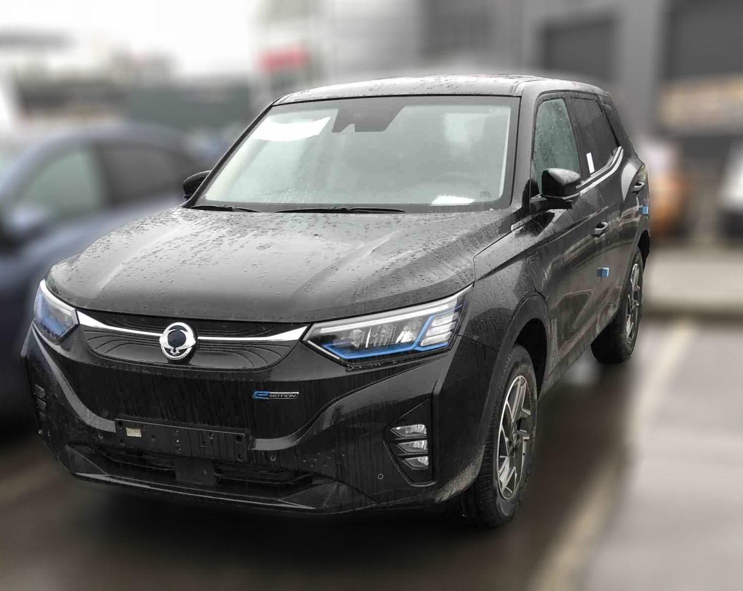 KGM-SsangYong Korando eKorando Black line