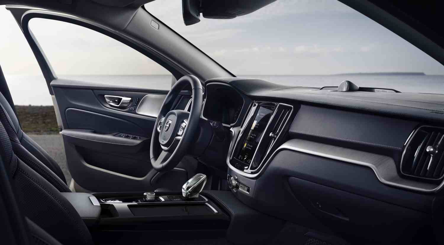 Volvo V60 + recharge T6 (253+87) 340 hk Inscription