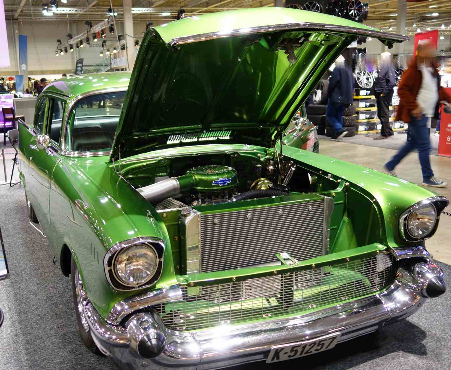 Chevrolet 210 2-door Sedan 4.6 V8 FI Powerglide, 254hk