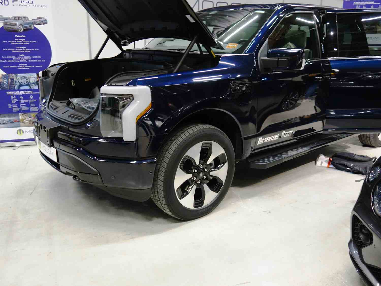Ford F-150 Lightning Lariat Launch Edition (98 kWh) varebil kl 2