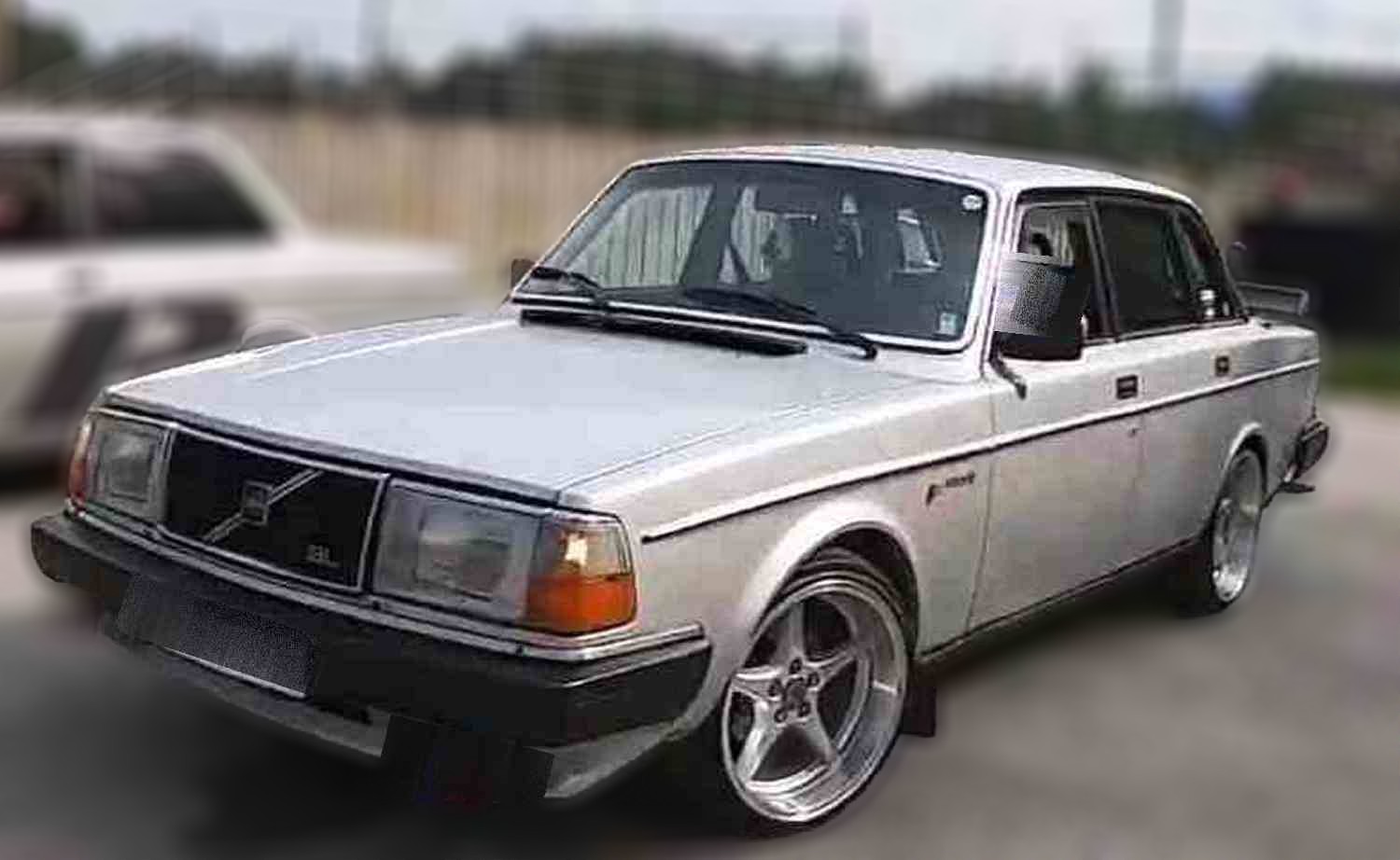 Volvo 240 2,3 man, 136 hk