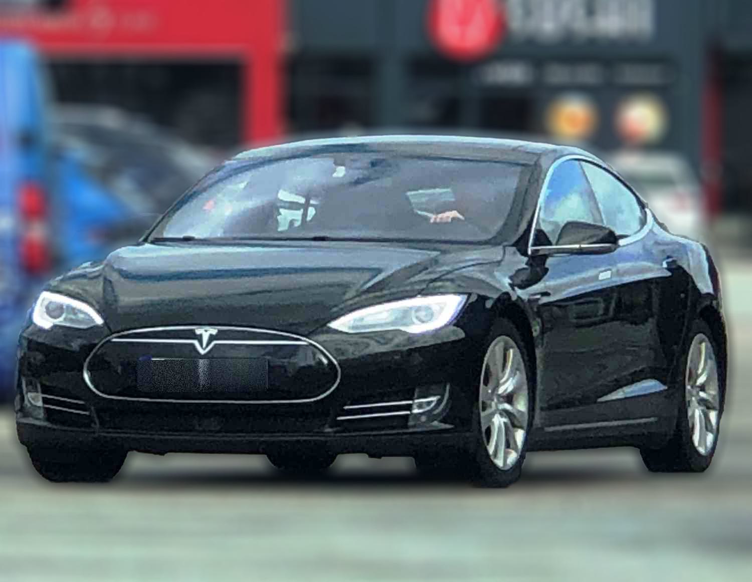 Tesla S S85, RWD, 378 hk