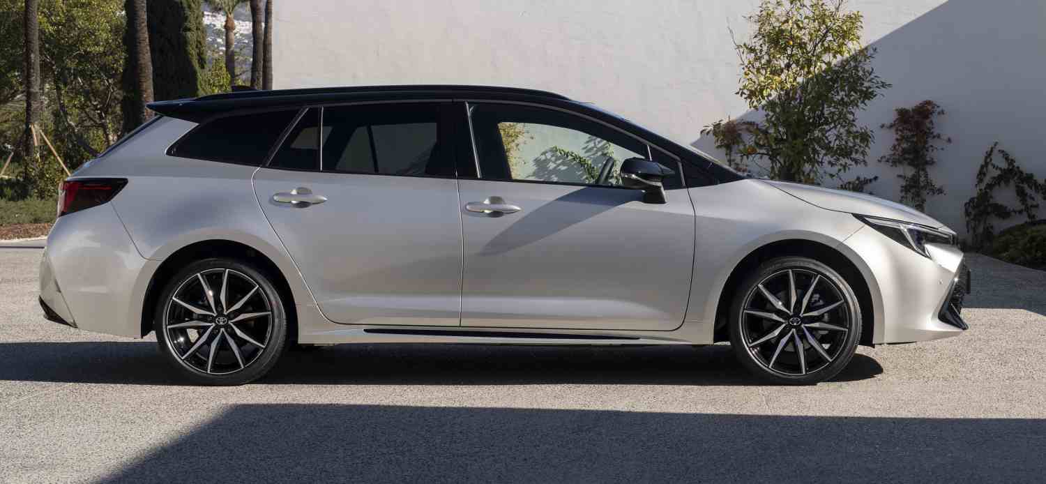 Toyota Corolla Stasjonsvogn Corolla 2,0 Hybrid Touring Sports Executive,