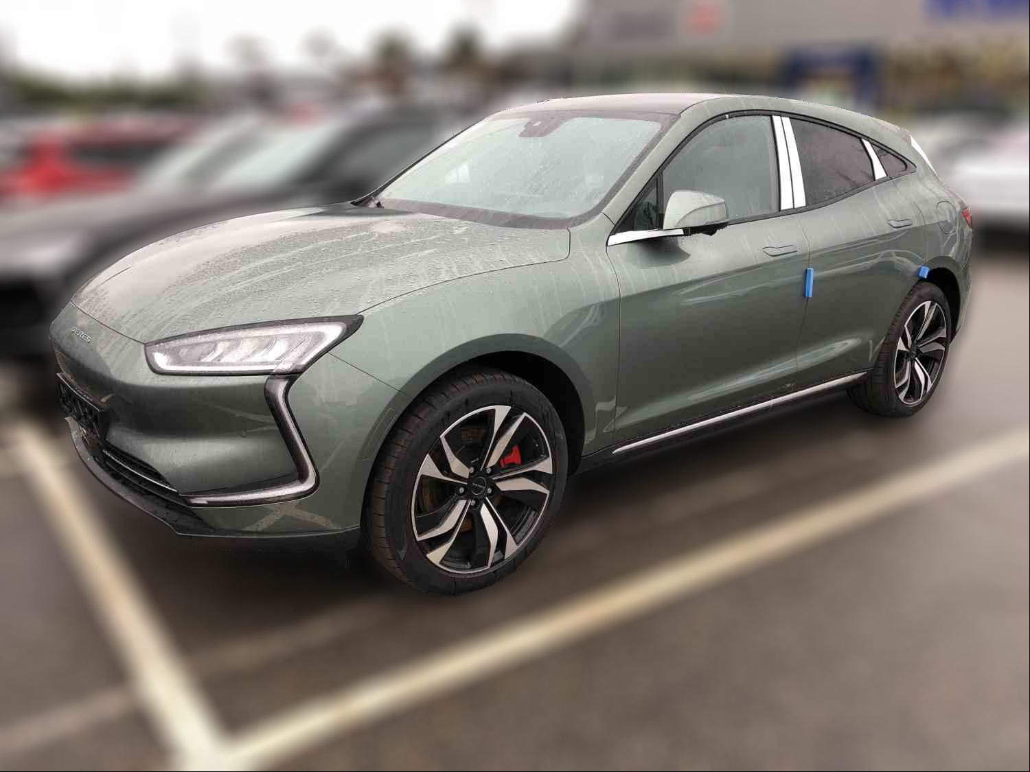 Seres 5 5 Performance, 585hk,  AWD