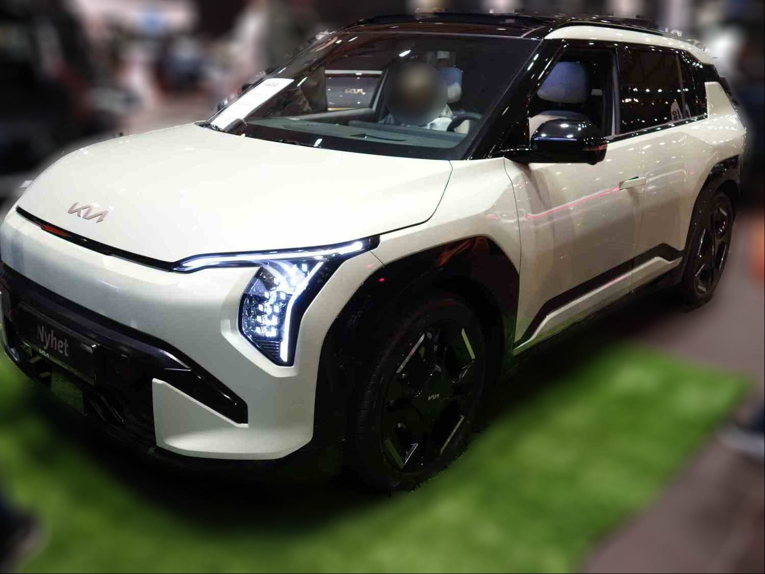 Kia EV3 Standard Range Exclusive