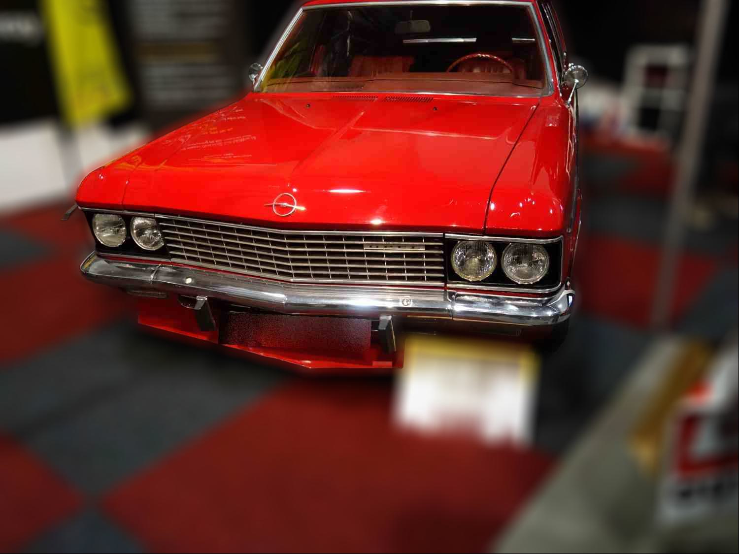 Opel Admiral 2,8 S B 145hk