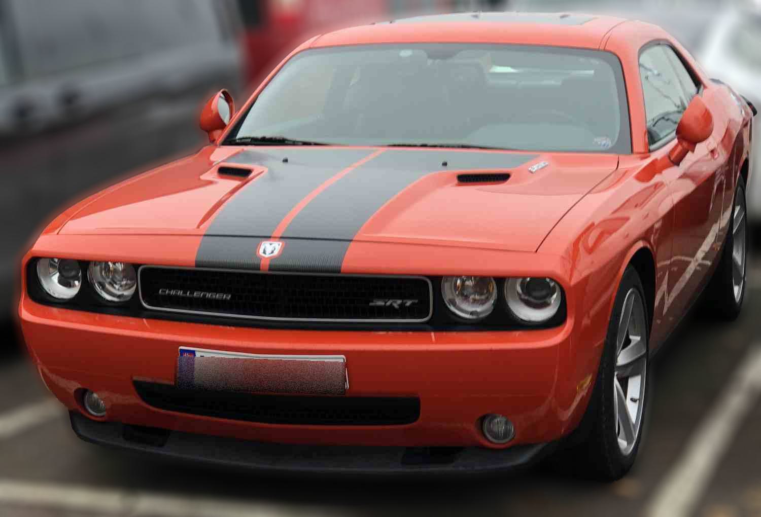 Dodge Challenger SRT v8-431hk HEMI