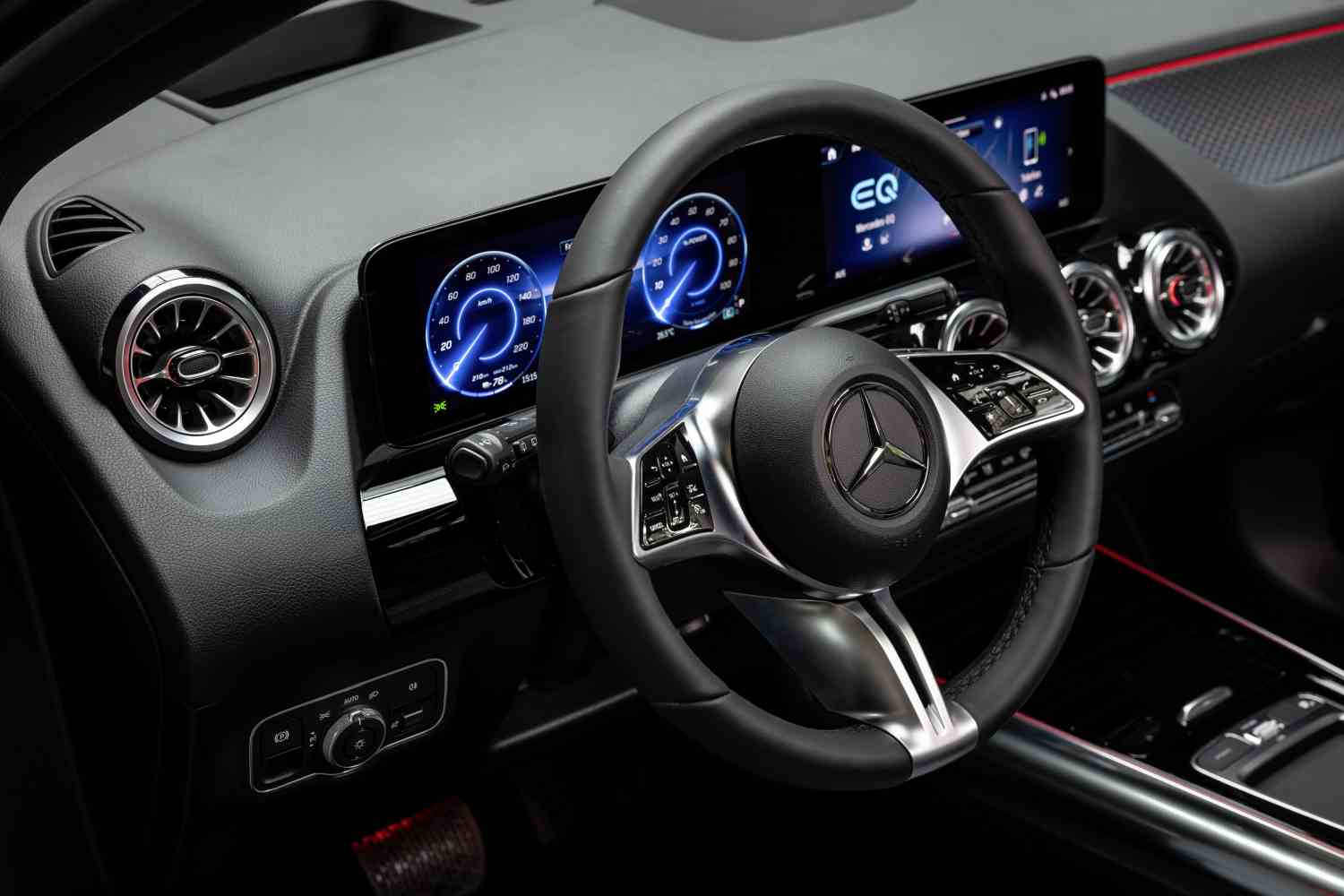 Mercedes-Benz EQA 300 4-MATIC Special Edition